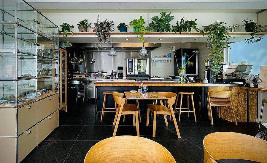 kitchennieuwland restaurant in Broek In Waterland, Netherlands