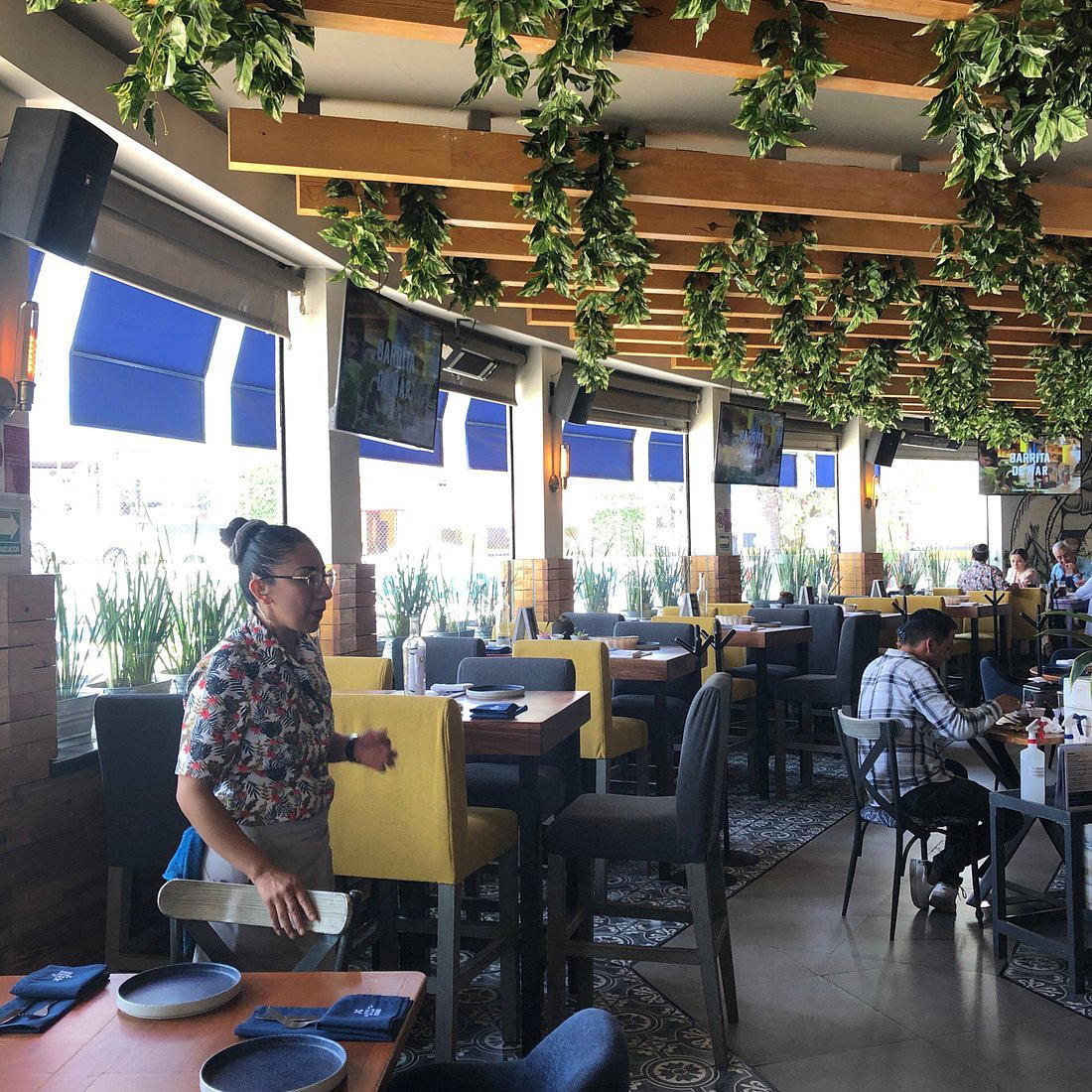Barrita de Mar Satelite restaurant in Naucalpan De Juarez, Mexico