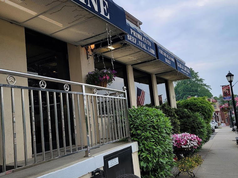 Aquario Restaurant, West Harrison, United States