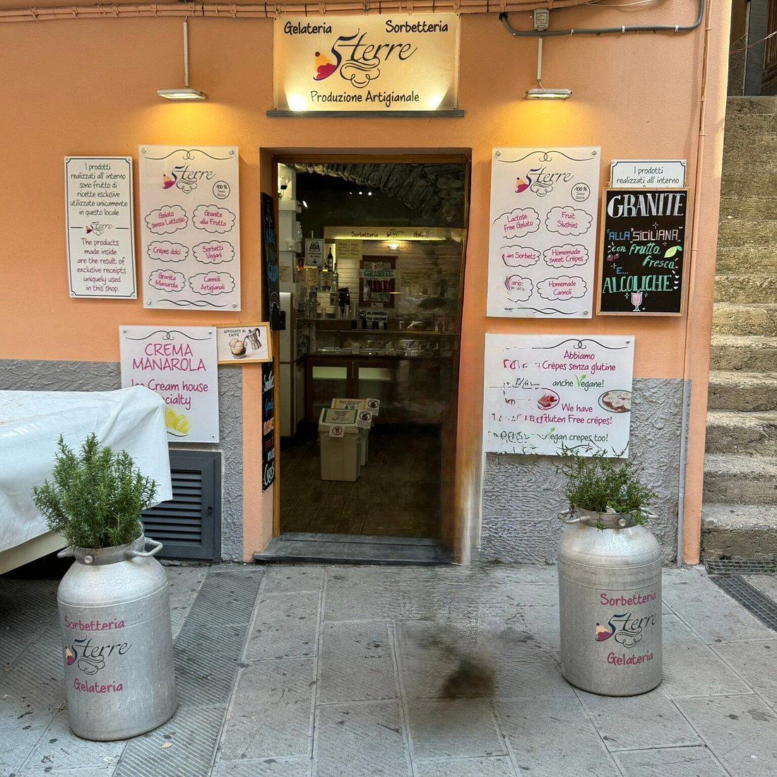 Gelateria 5 Terre restaurant in Cinque Terre, Italy
