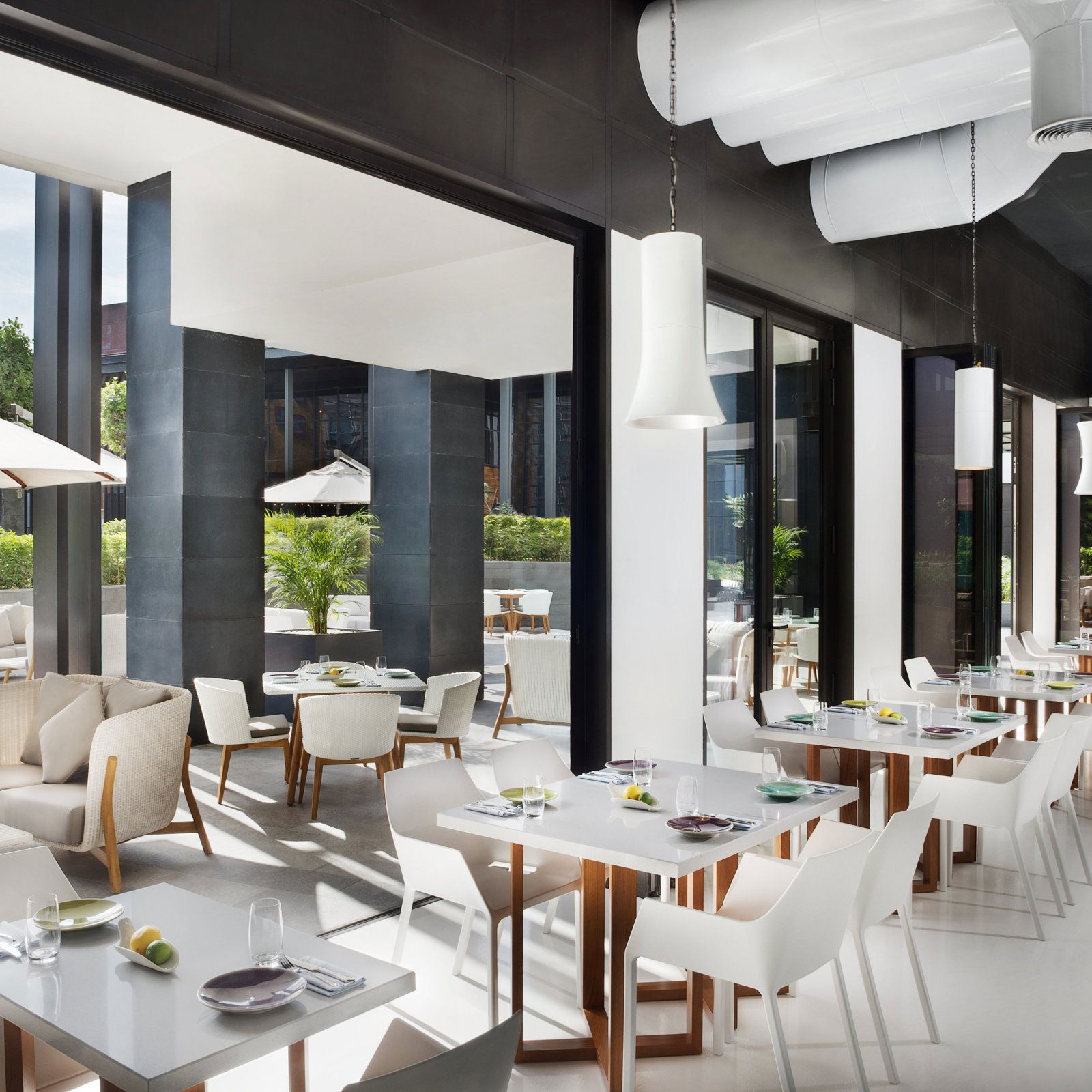 CHIVAL, Restaurant in Dubai