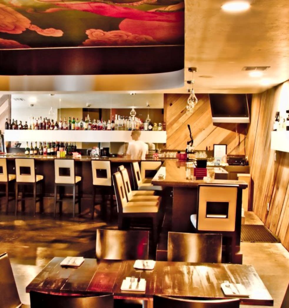 The Corner, Restaurant in Huntington Beach