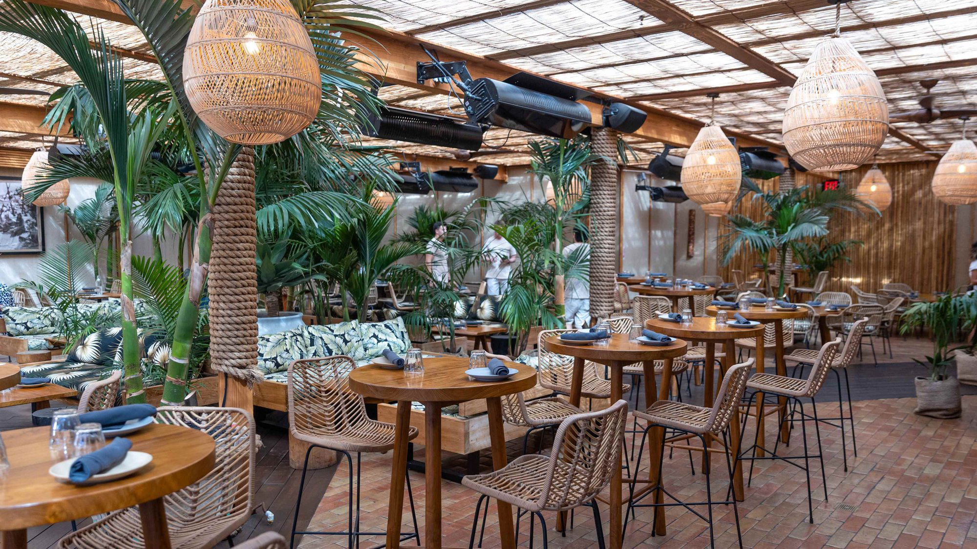 KUKU Cafe, Restaurant in Inglewood