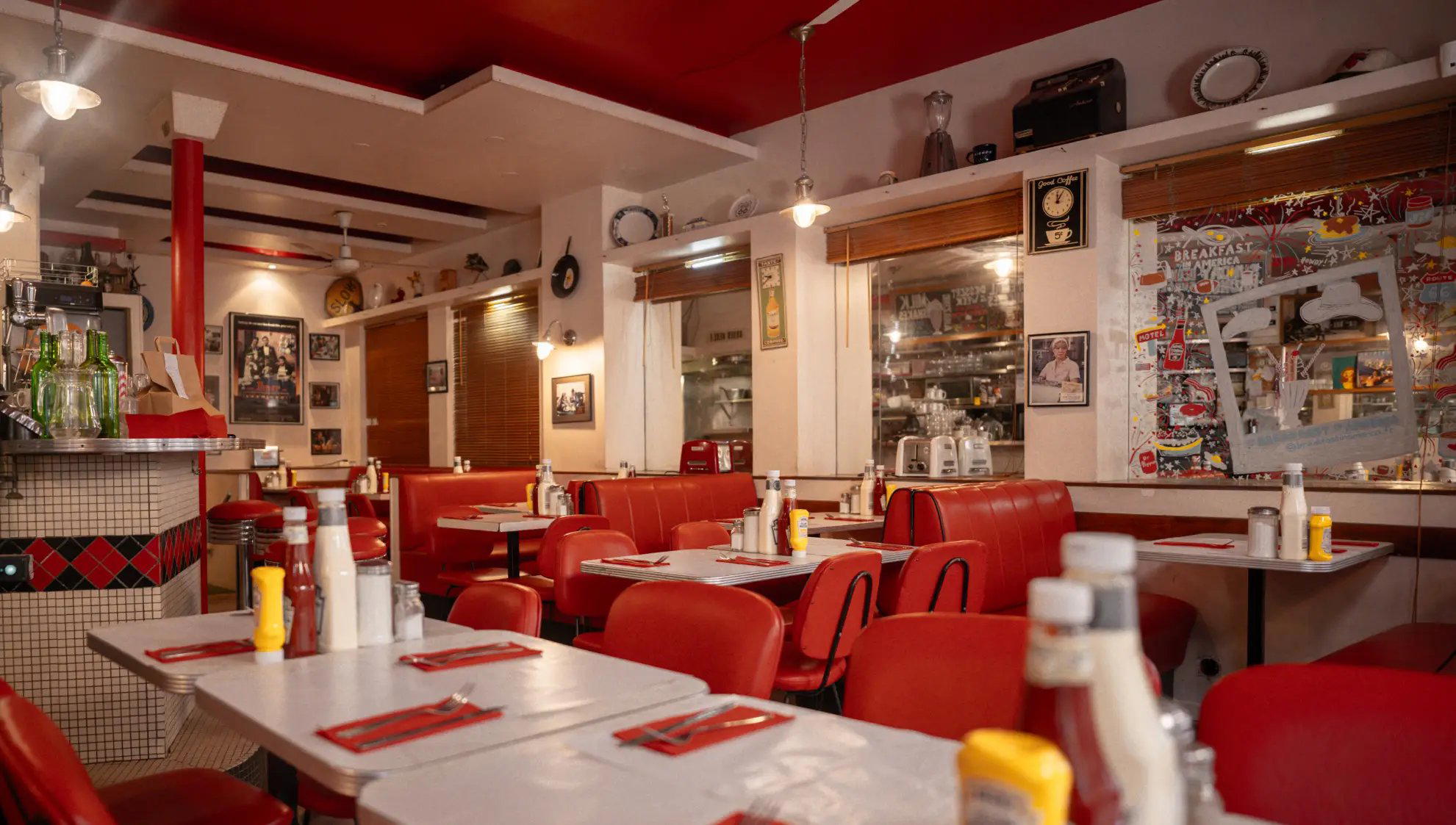 Breakfast in America - Marais restaurant in Paris, France
