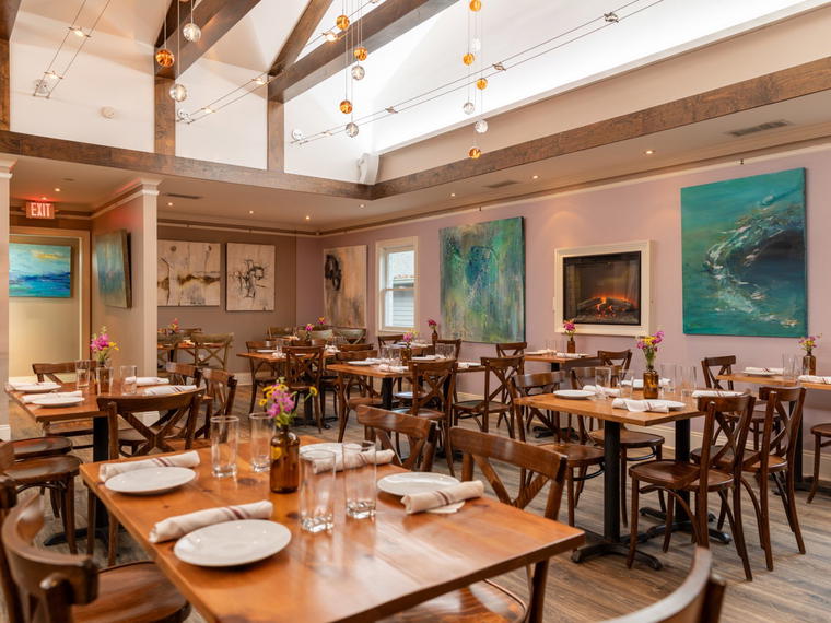 Basil's Restaurant & Tapas, Atlanta, United States