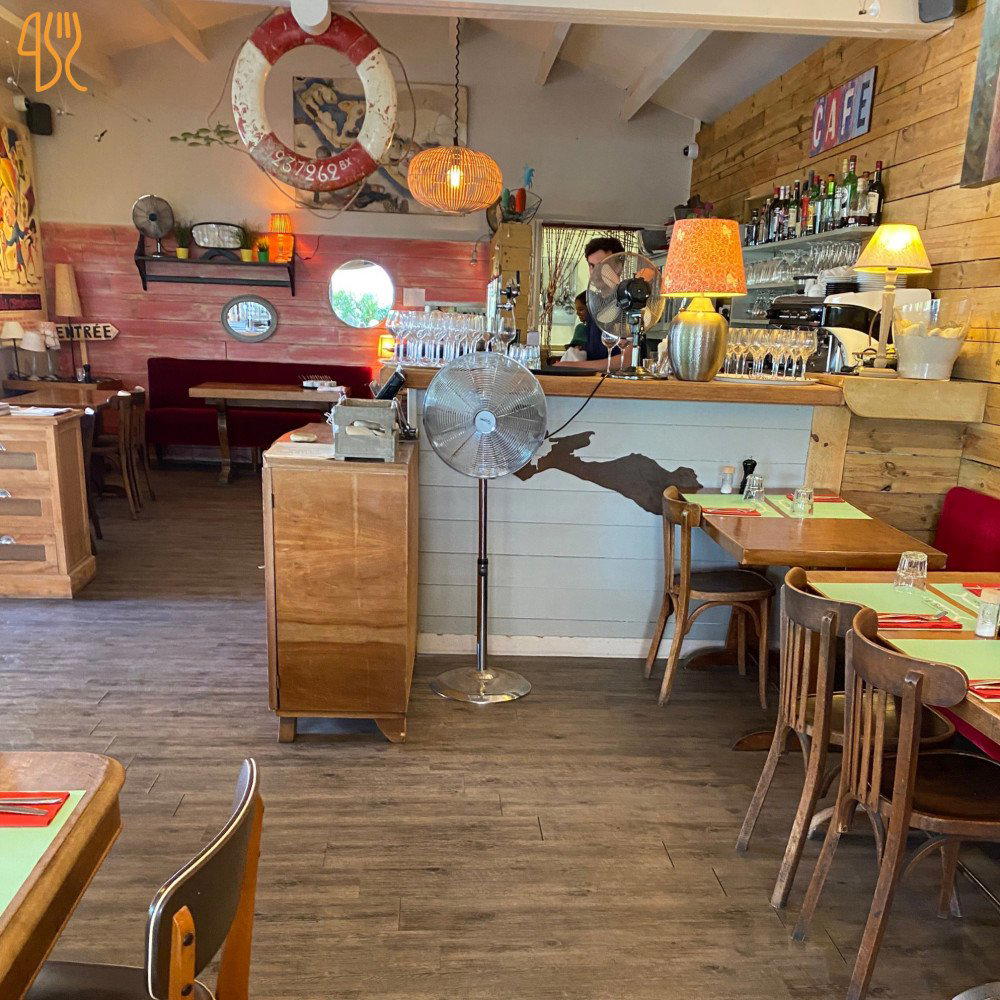 Le Balaou restaurant in La Couarde Sur Mer, France
