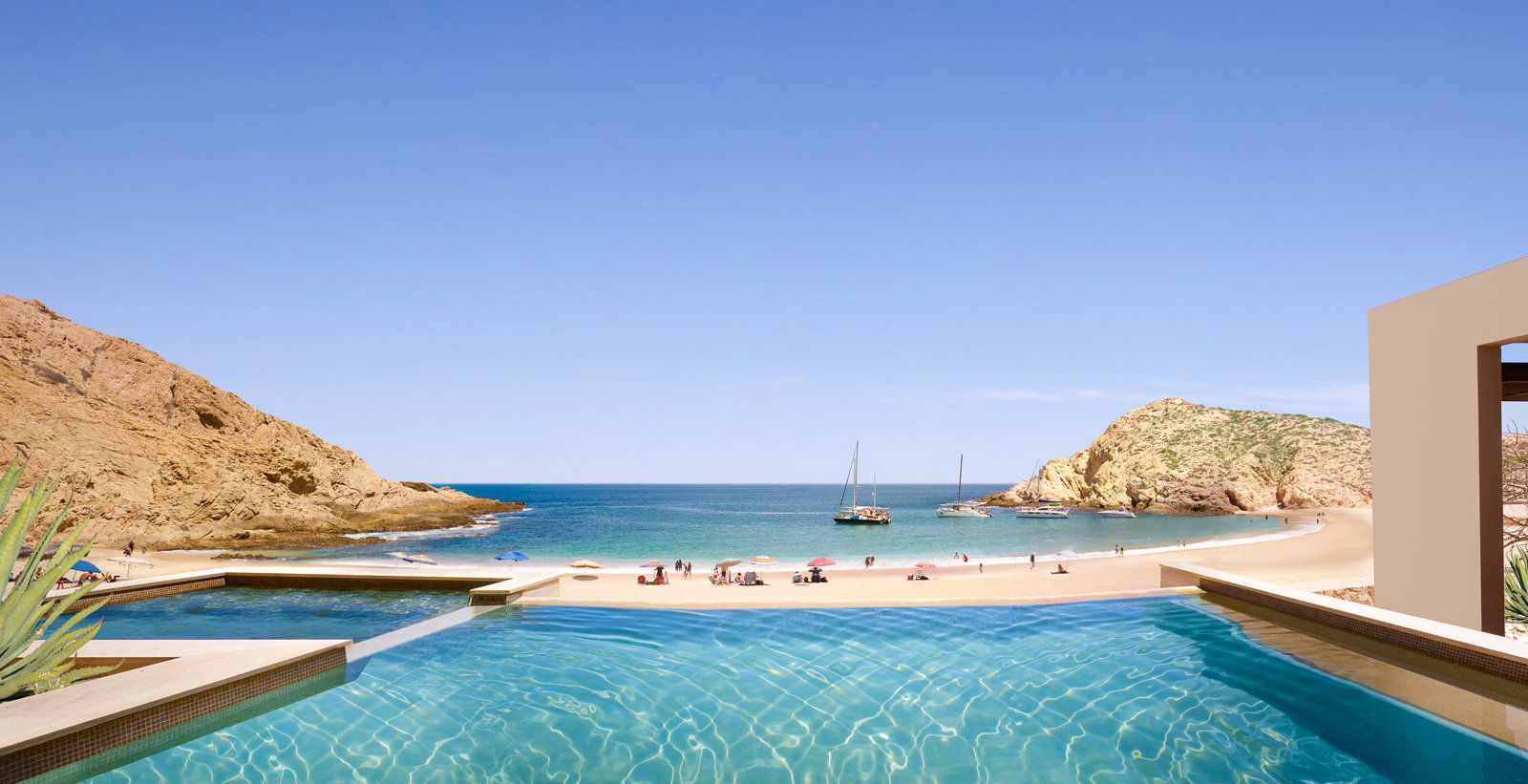 Pelican Beach Bar & Grill, Restaurant in Los Cabos