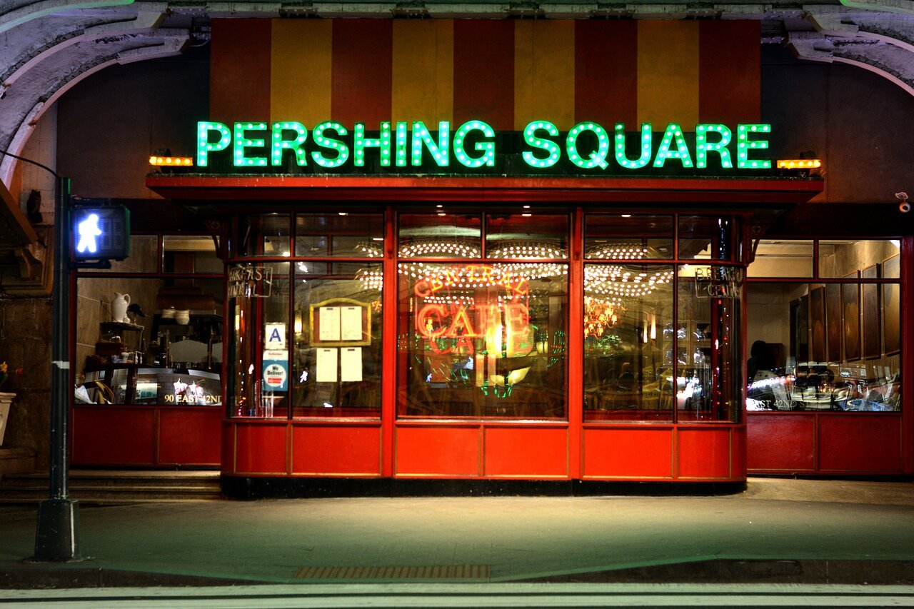 Pershing Square, Restaurant in New York City