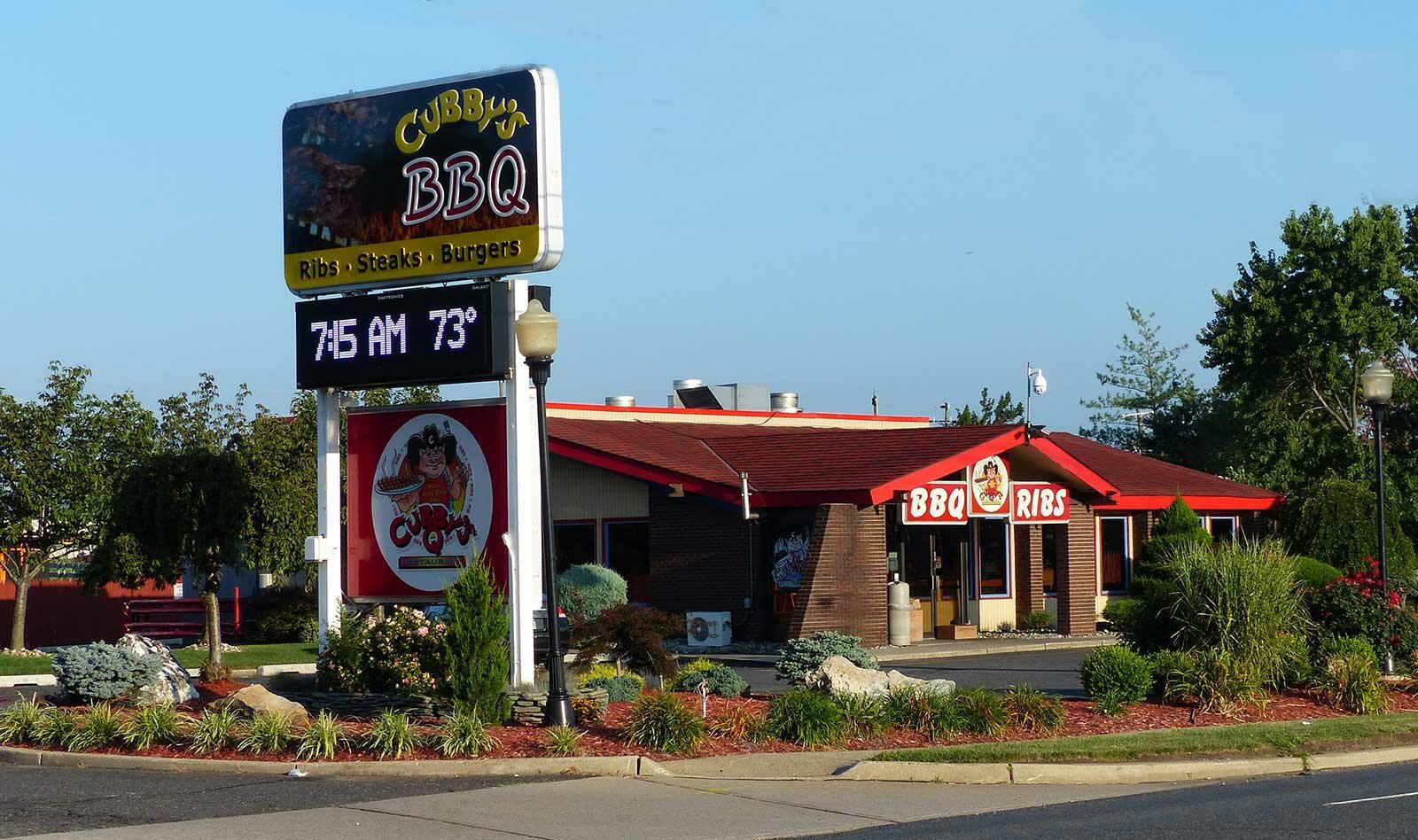Cubbys BBQ restaurant in Hackensack, United States