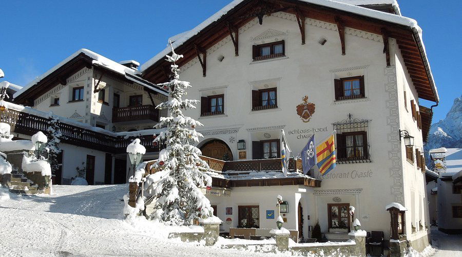 Schlosshotel Restaurant Chastè (Ustaria und Bocca Fina), Restaurant in Tarasp