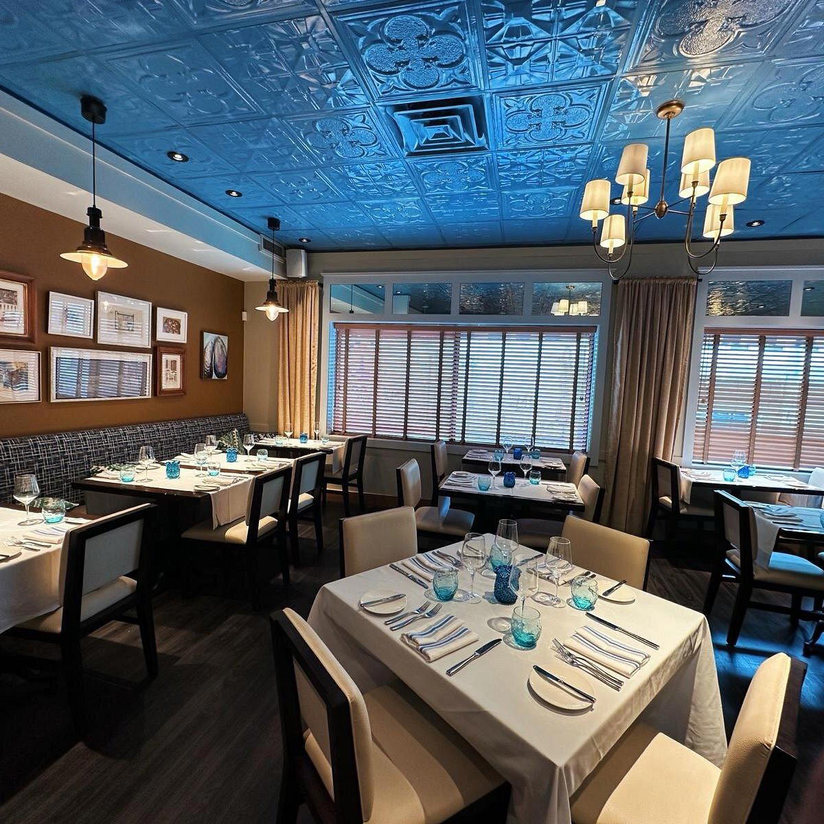 Bistro d'Azur restaurant in South Orange, United States