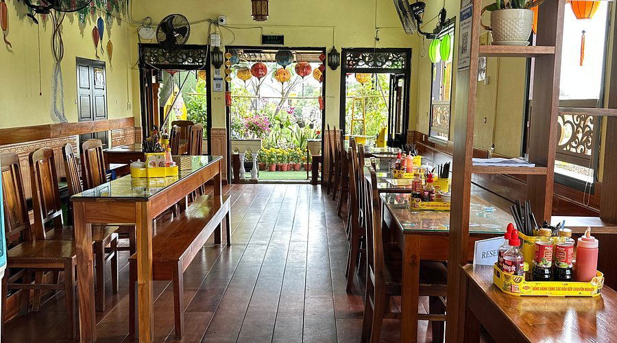 Banh Mi Phuong (Hoi An), Restaurant in Hoi An