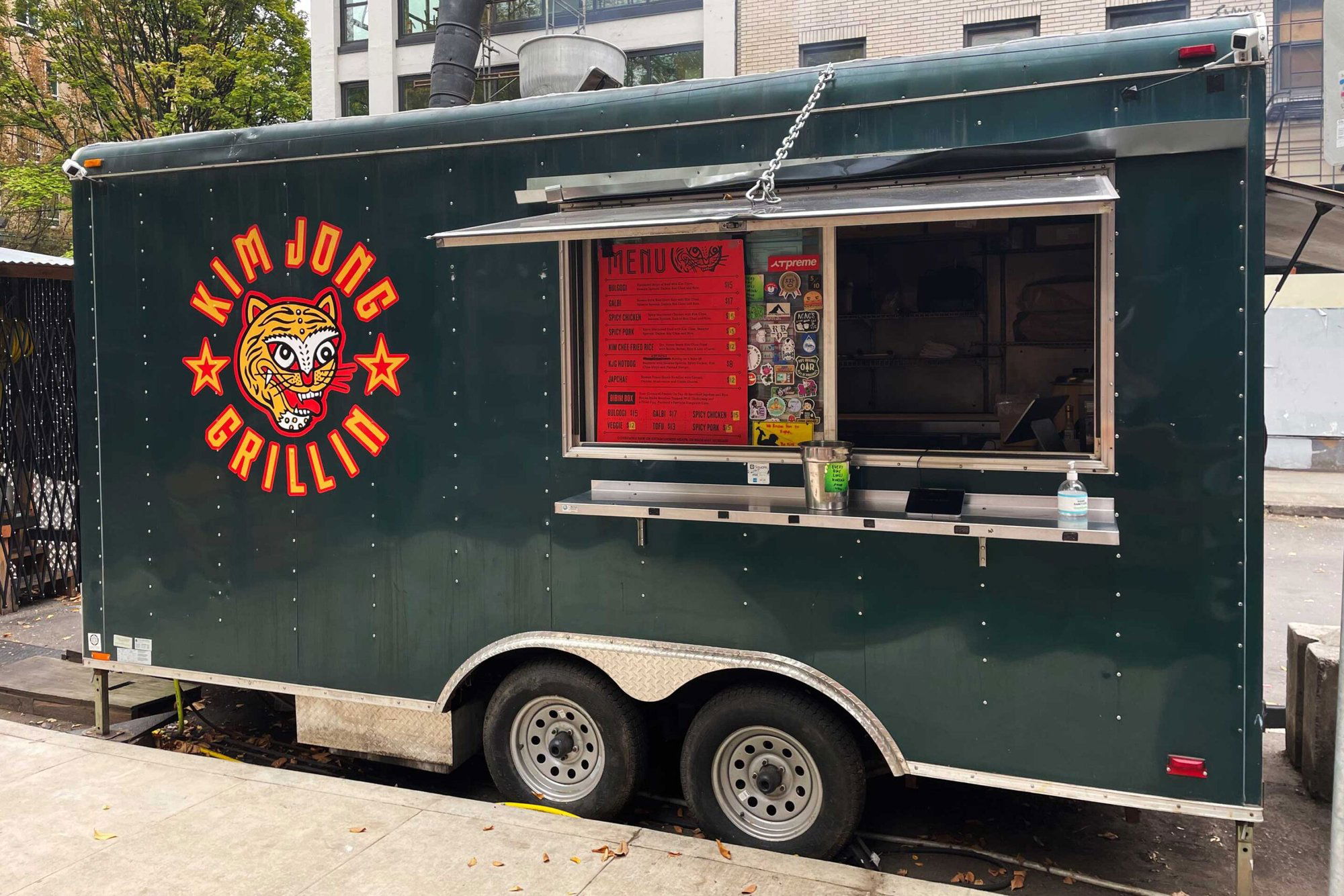 Kim Jong Grillin, Restaurant in Portland