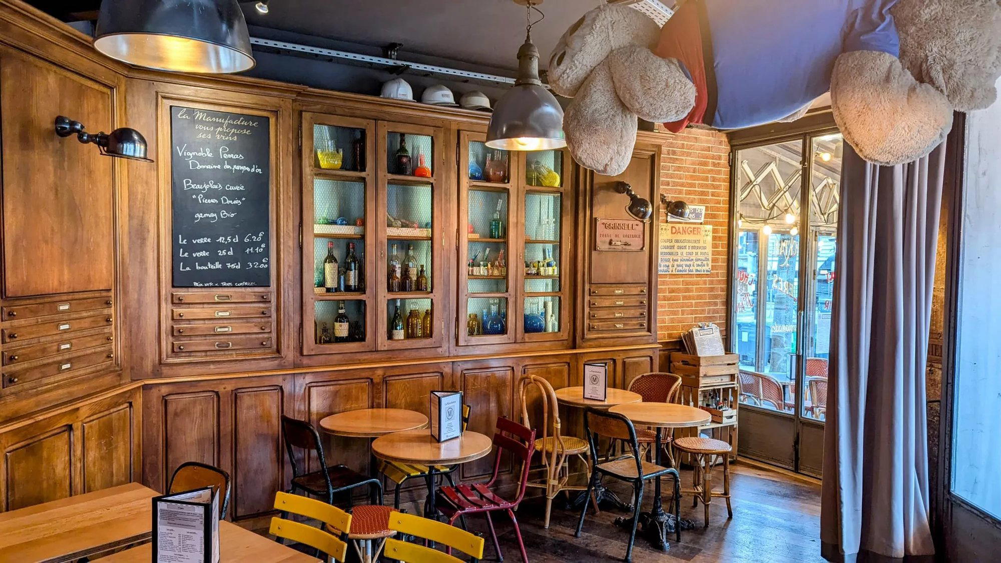 la Manufacture restaurant in Paris, France