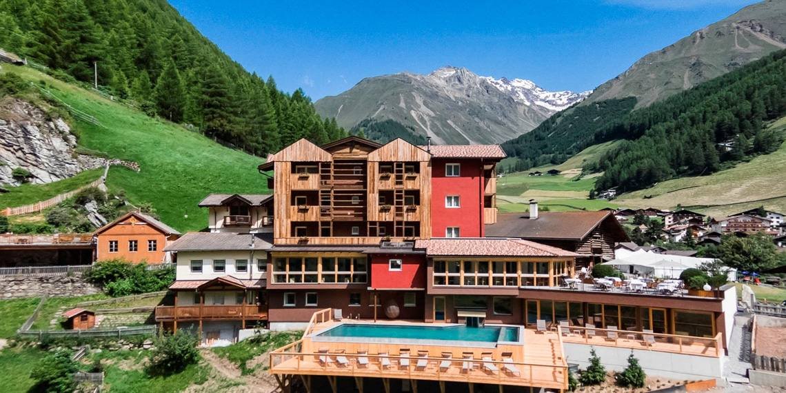 TONZHAUS, Karthaus, Italy