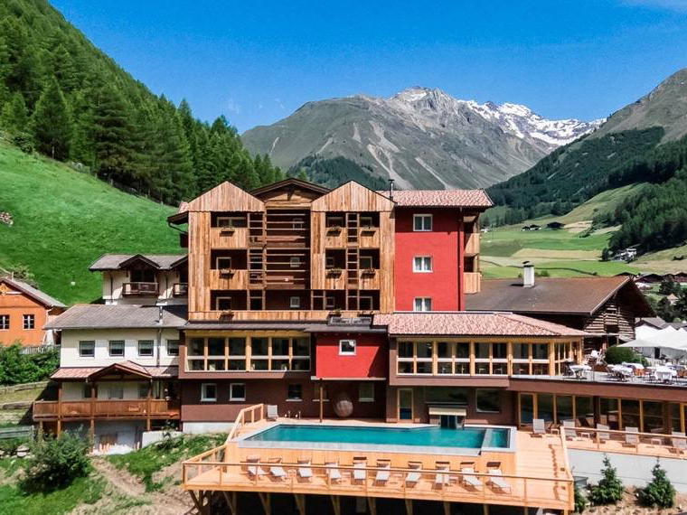 TONZHAUS, Karthaus, Italy