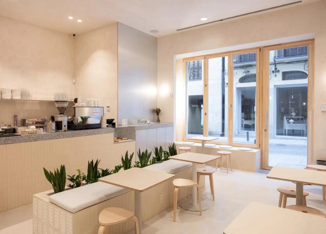 CASA NEUTRALE restaurant in Madrid, Spain