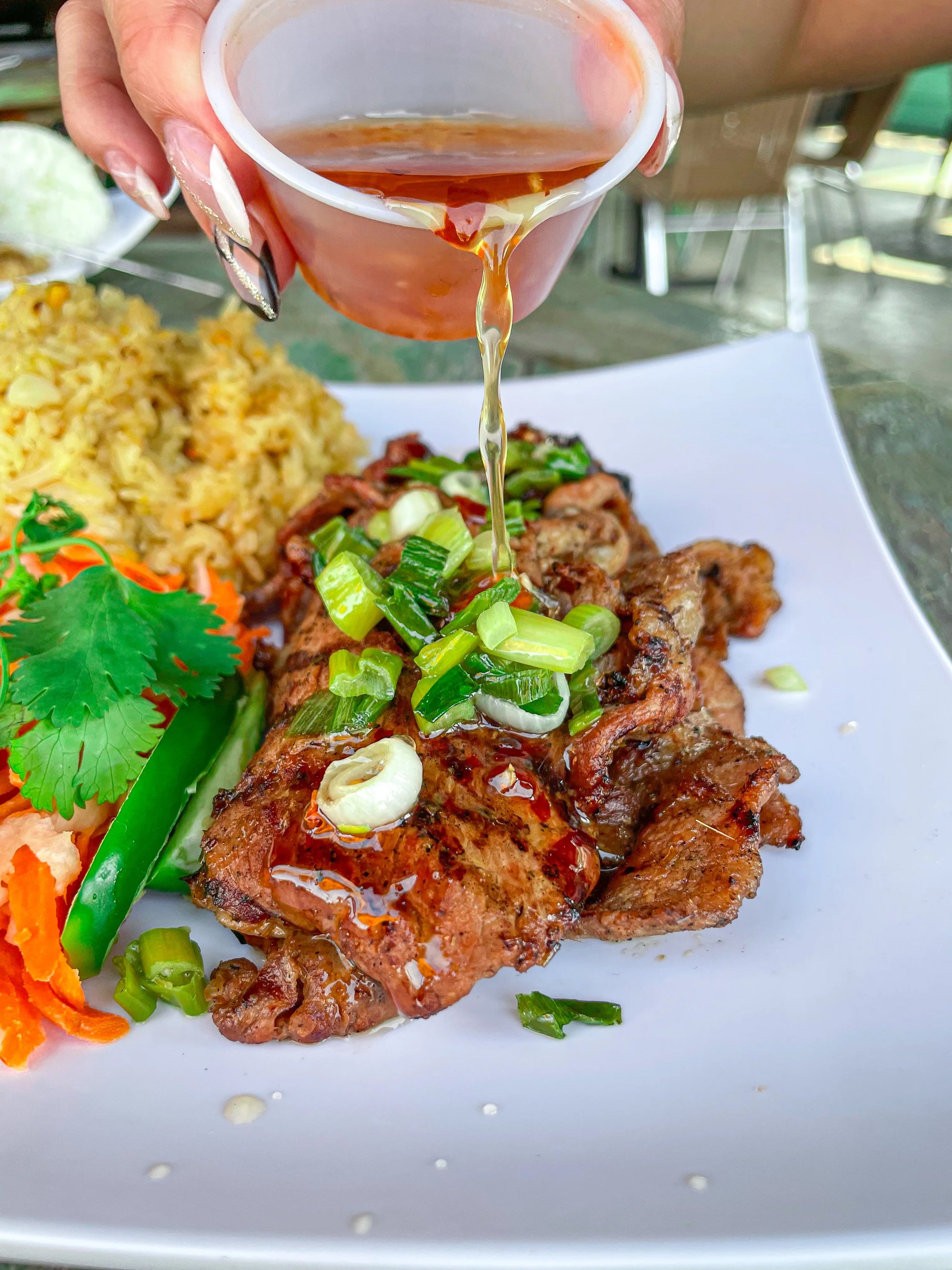 Hughie's Tavern & Viet Grill, Restaurant in Houston