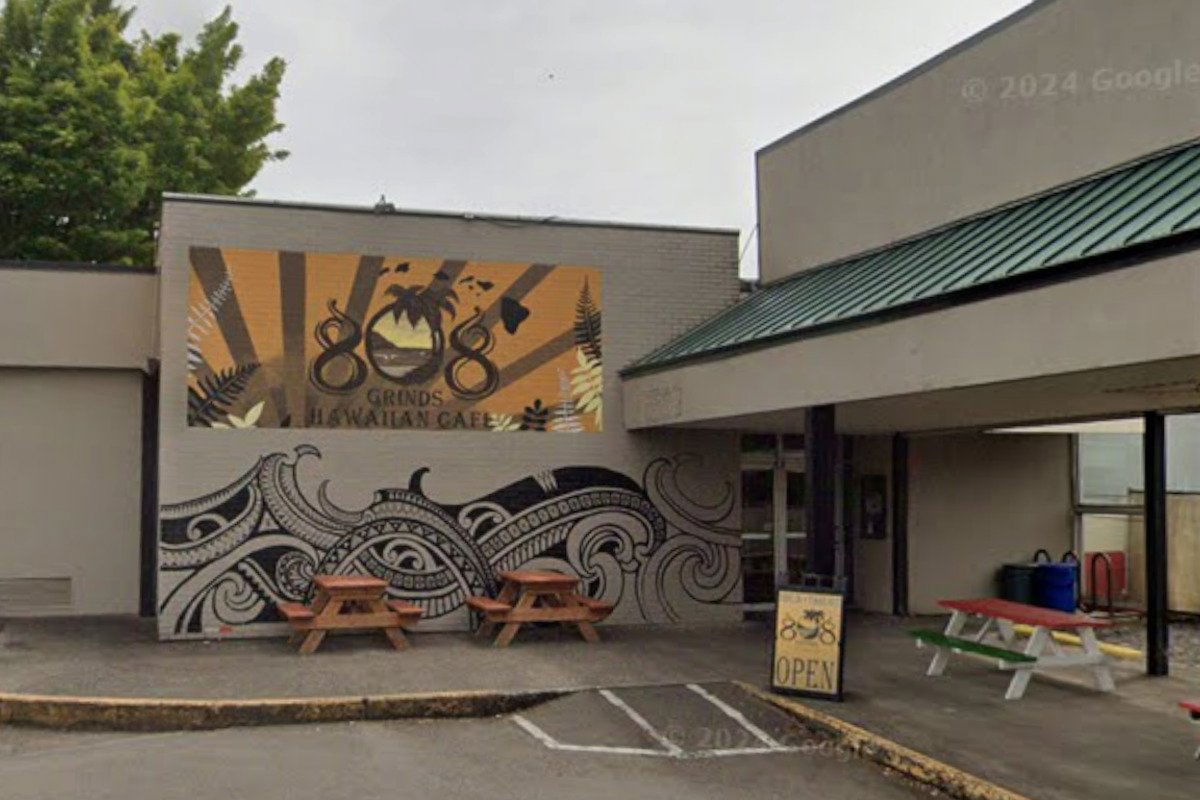 808 Grinds (new location at 10970 SW Barnes Road), Restaurant in Beaverton