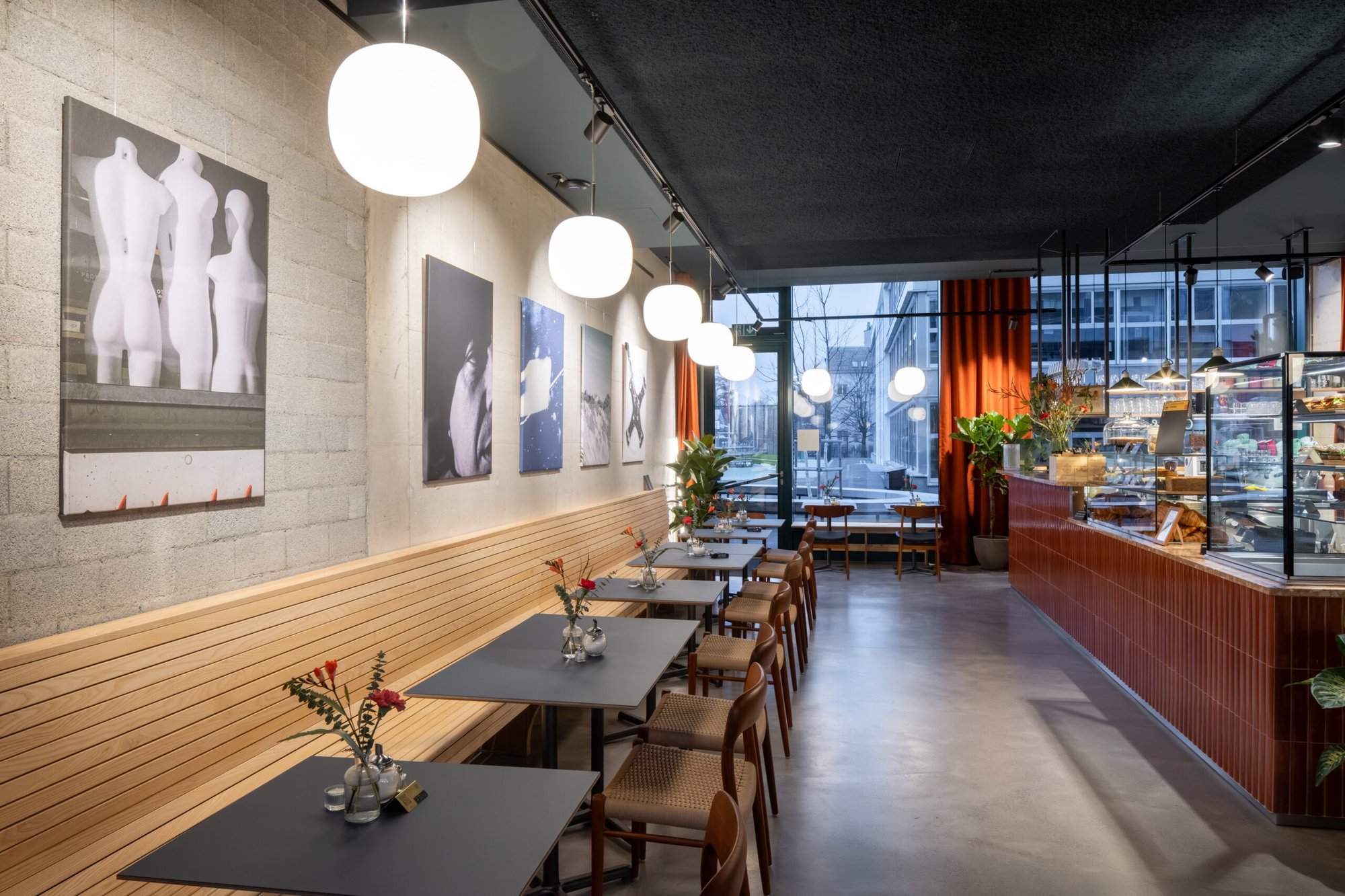 Philo Café & Bar