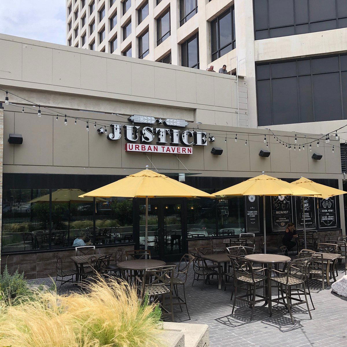 Justice Urban Tavern restaurant in Los Angeles, United States