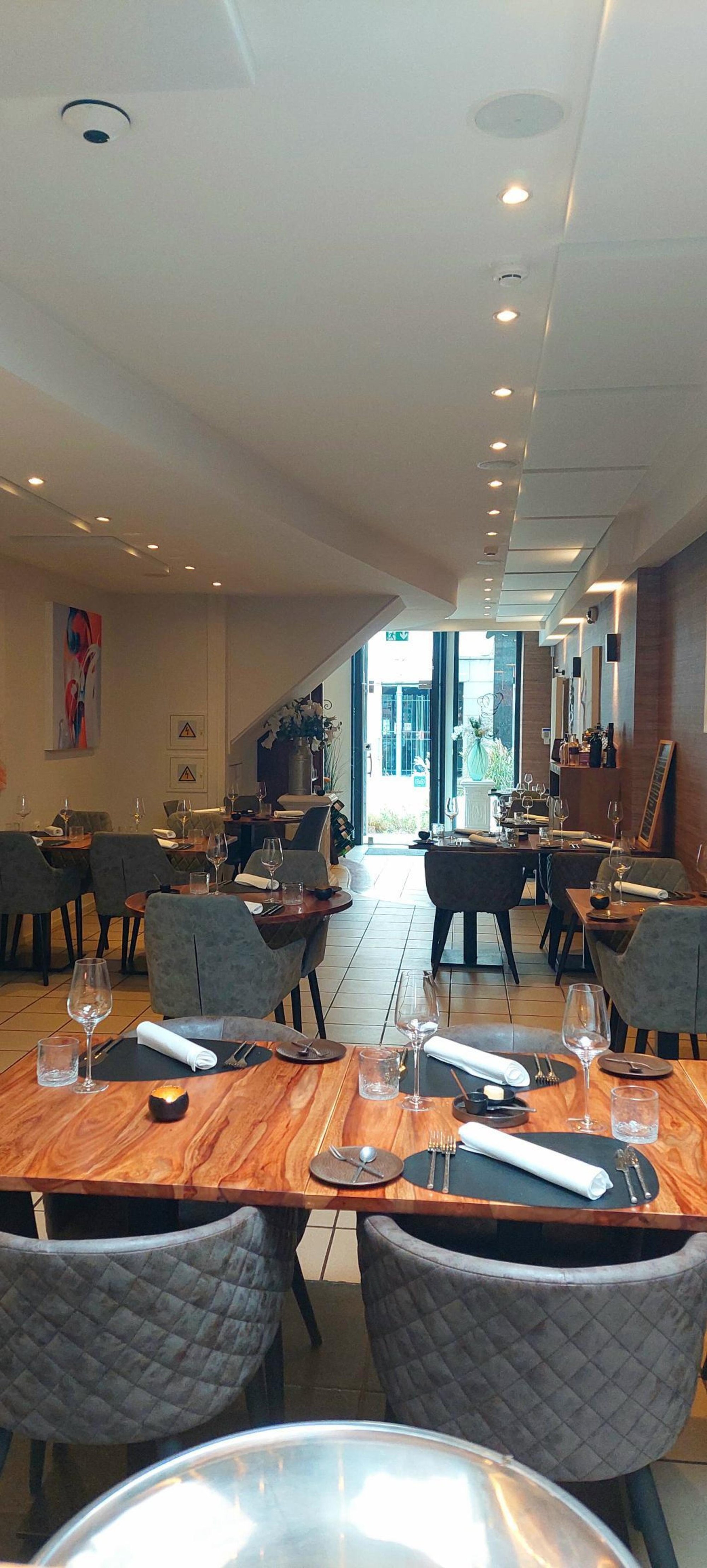 Chamarel, Restaurant in Hannut