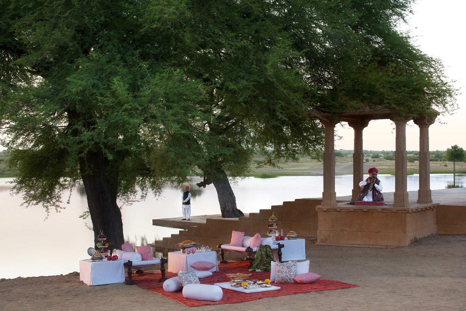 Picnic at the Oases restaurant in Jaisalmer