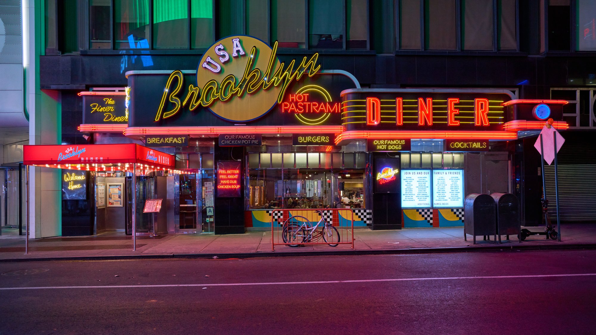 Brooklyn Diner USA, Restaurant in New York City