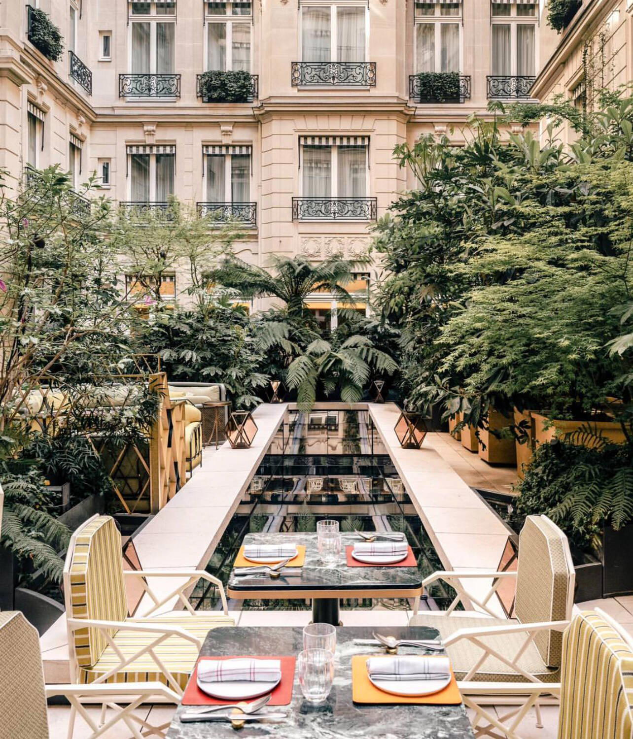 Nonos & comestibles restaurant in Paris, France
