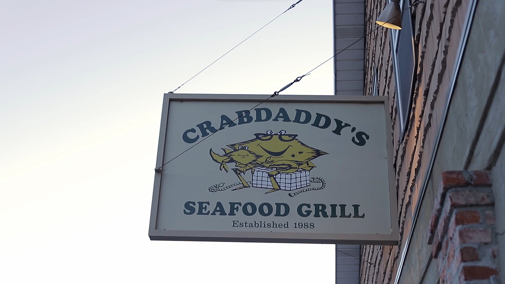 Crabdaddy's Seafood Bar Grill, Restaurant in St. Simons Island