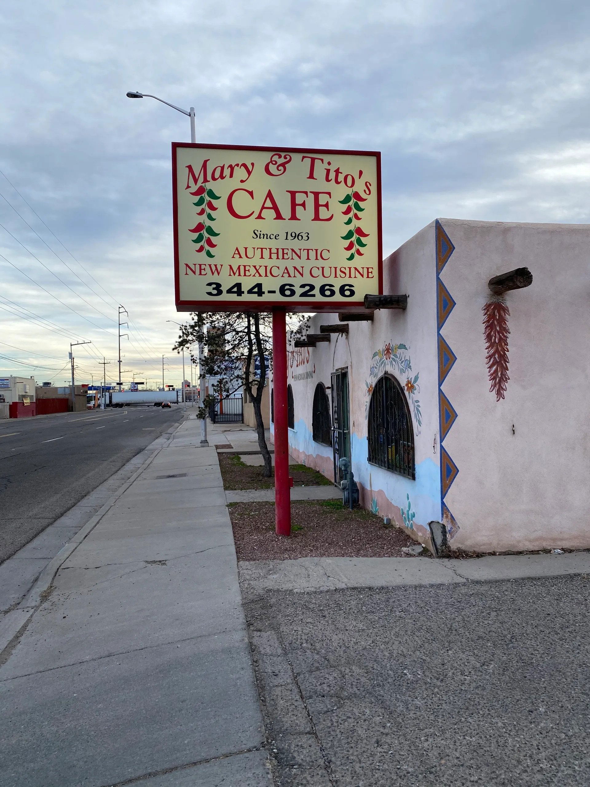 Mary & Tito's Cafe, Restaurant in Albuquerque