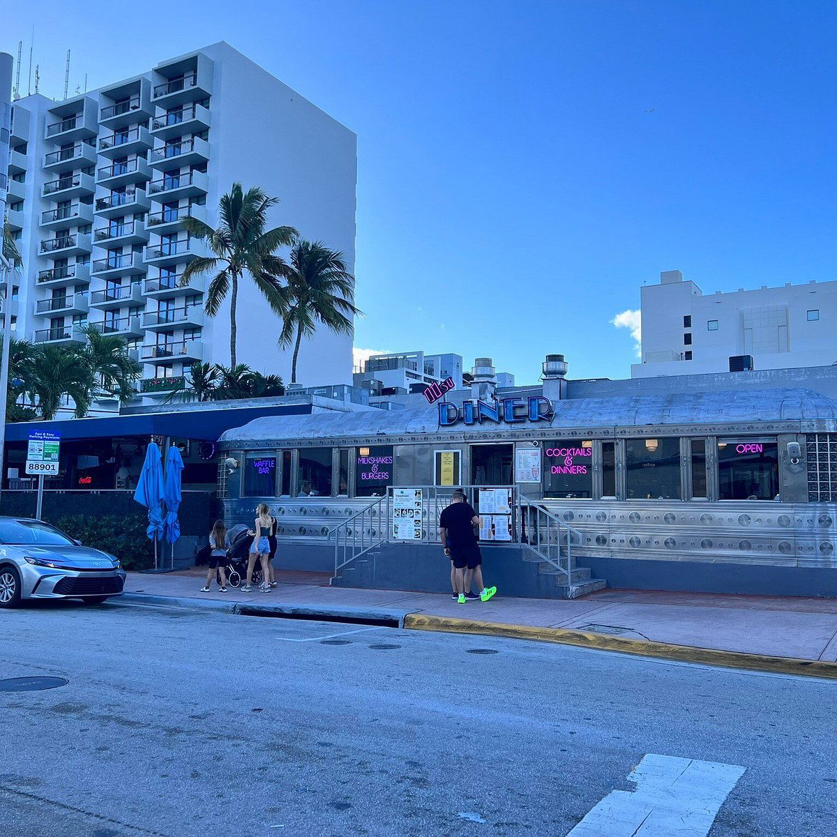 11th Street Diner, Restaurant in Miami Beach