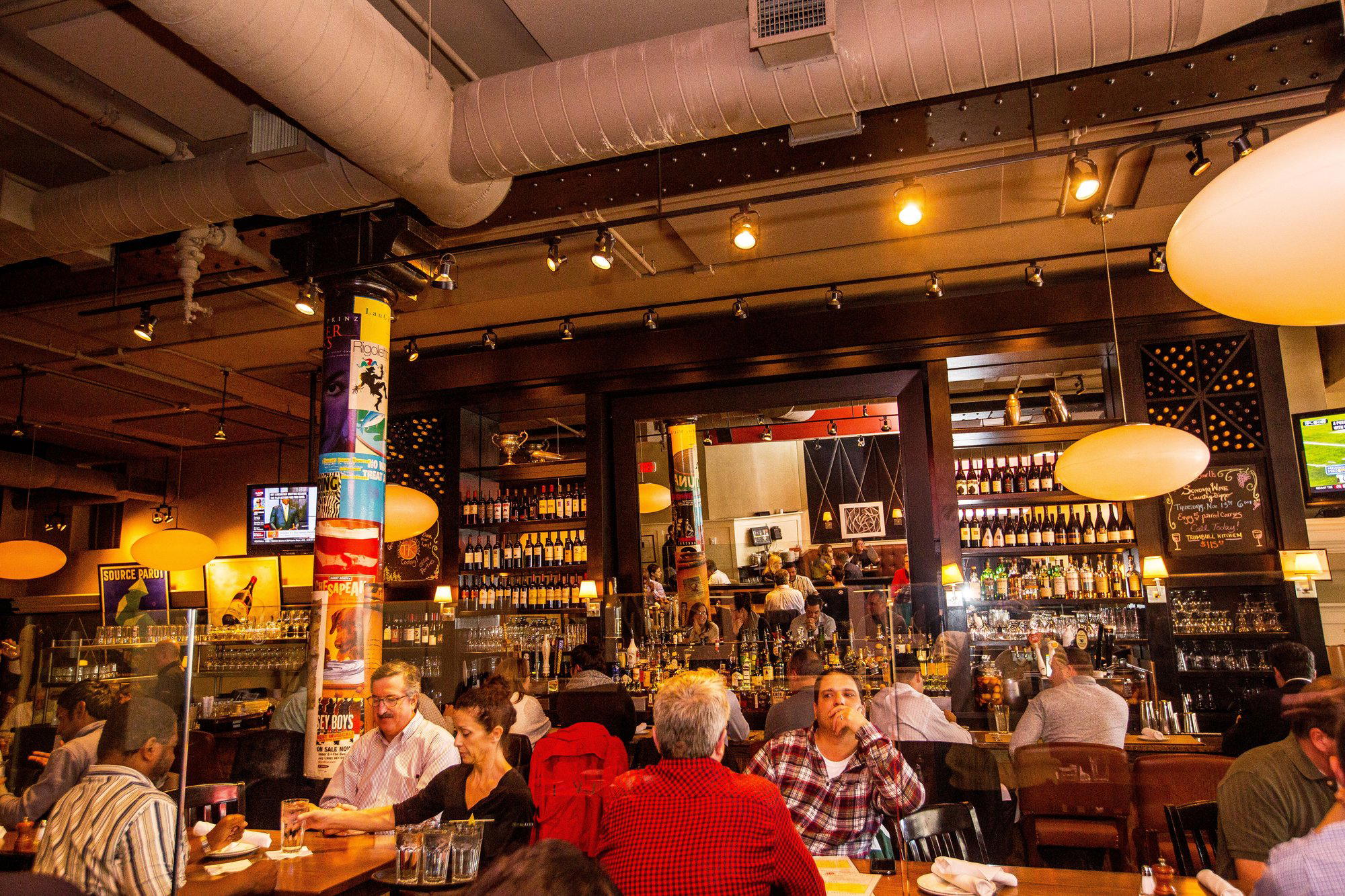 Trumbull Kitchen restaurant in Hartford, United States