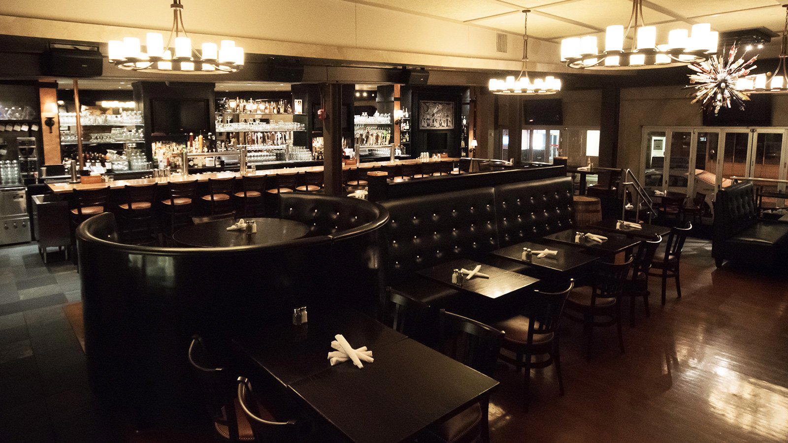 Five Horses Tavern restaurant in Somerville, United States