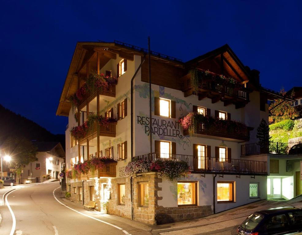 Pardeller restaurant in Welschnofen, Italy