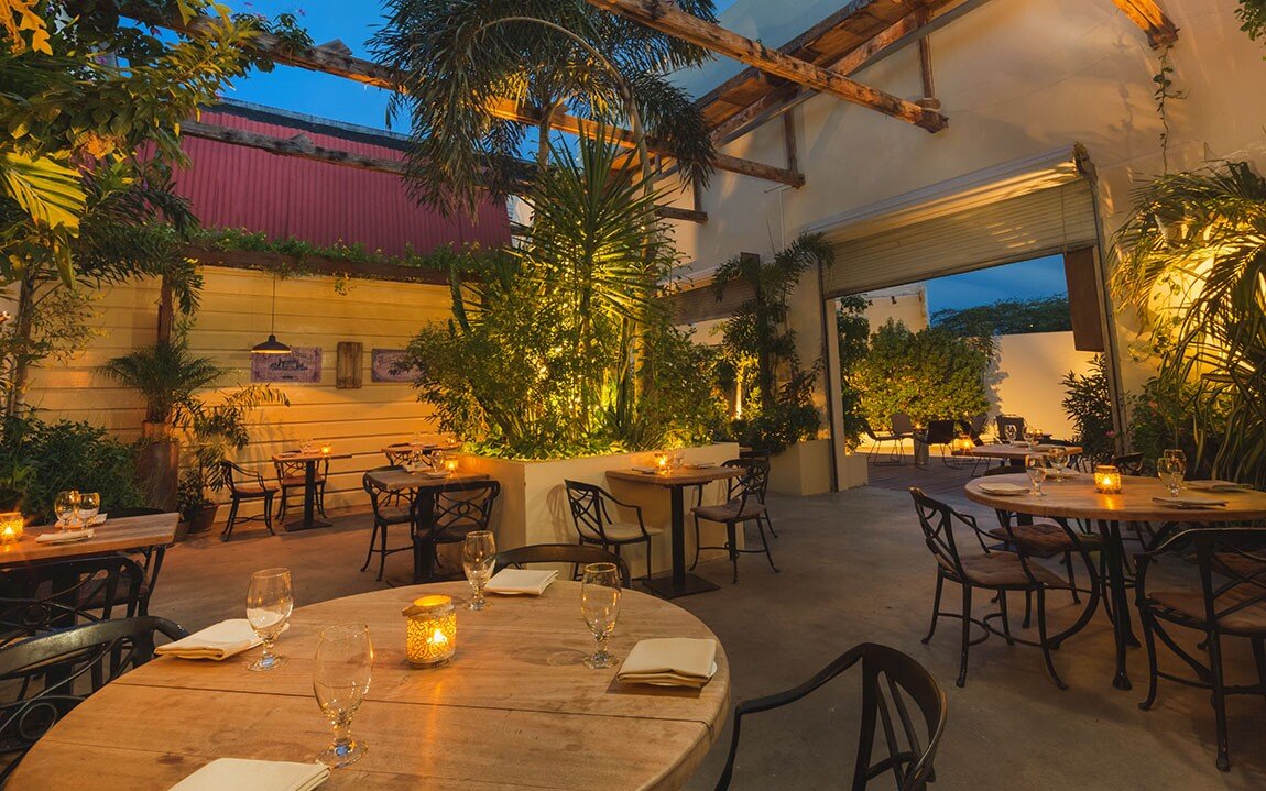 Carte Blanche Restaurant restaurant in Oranjestad, Aruba