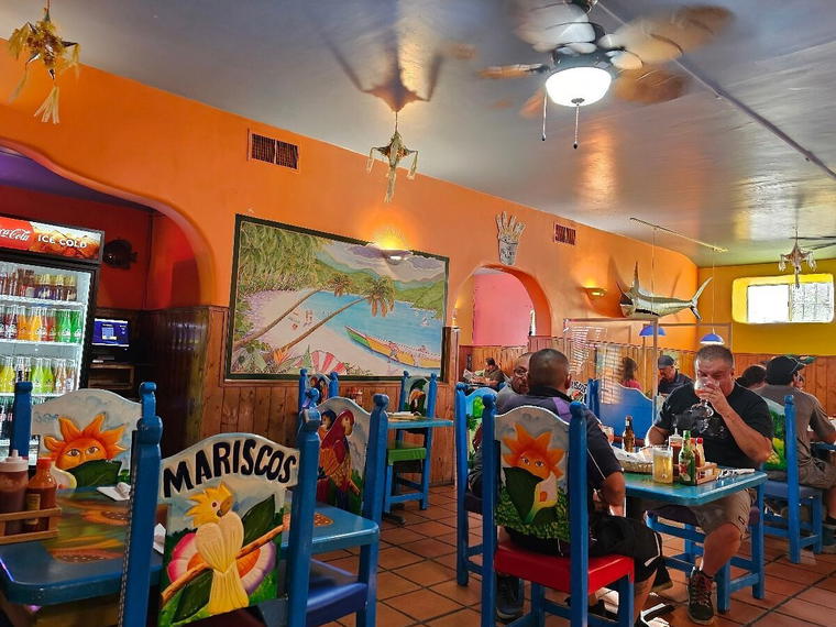 Mariscos La Playa, Santa Fe, United States