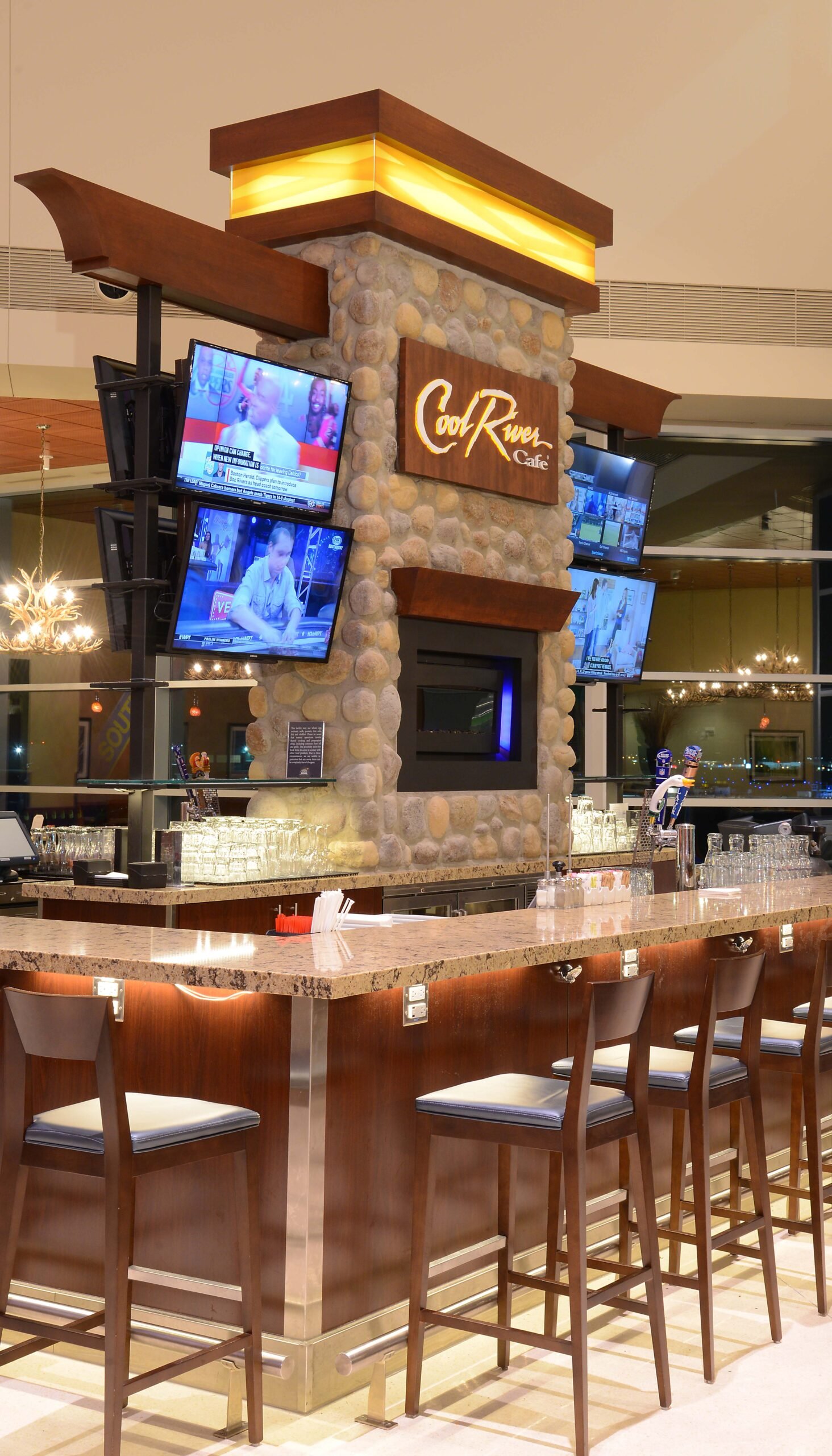 Cool River Cafe restaurant in Dallas, United States