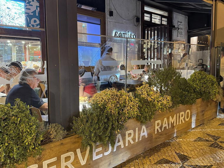 Estacionamento Cervejaria Ramiro, Lisbon, Portugal