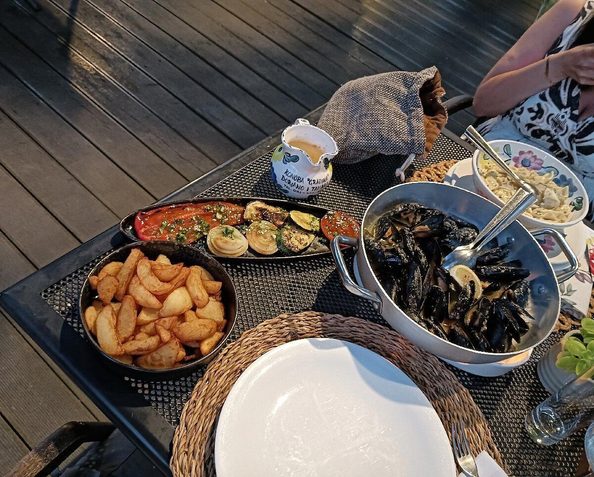 Konoba Gradina restaurant in Gradina, Croatia