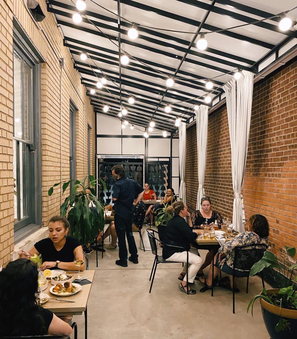 Bellflower, Restaurant in Ypsilanti