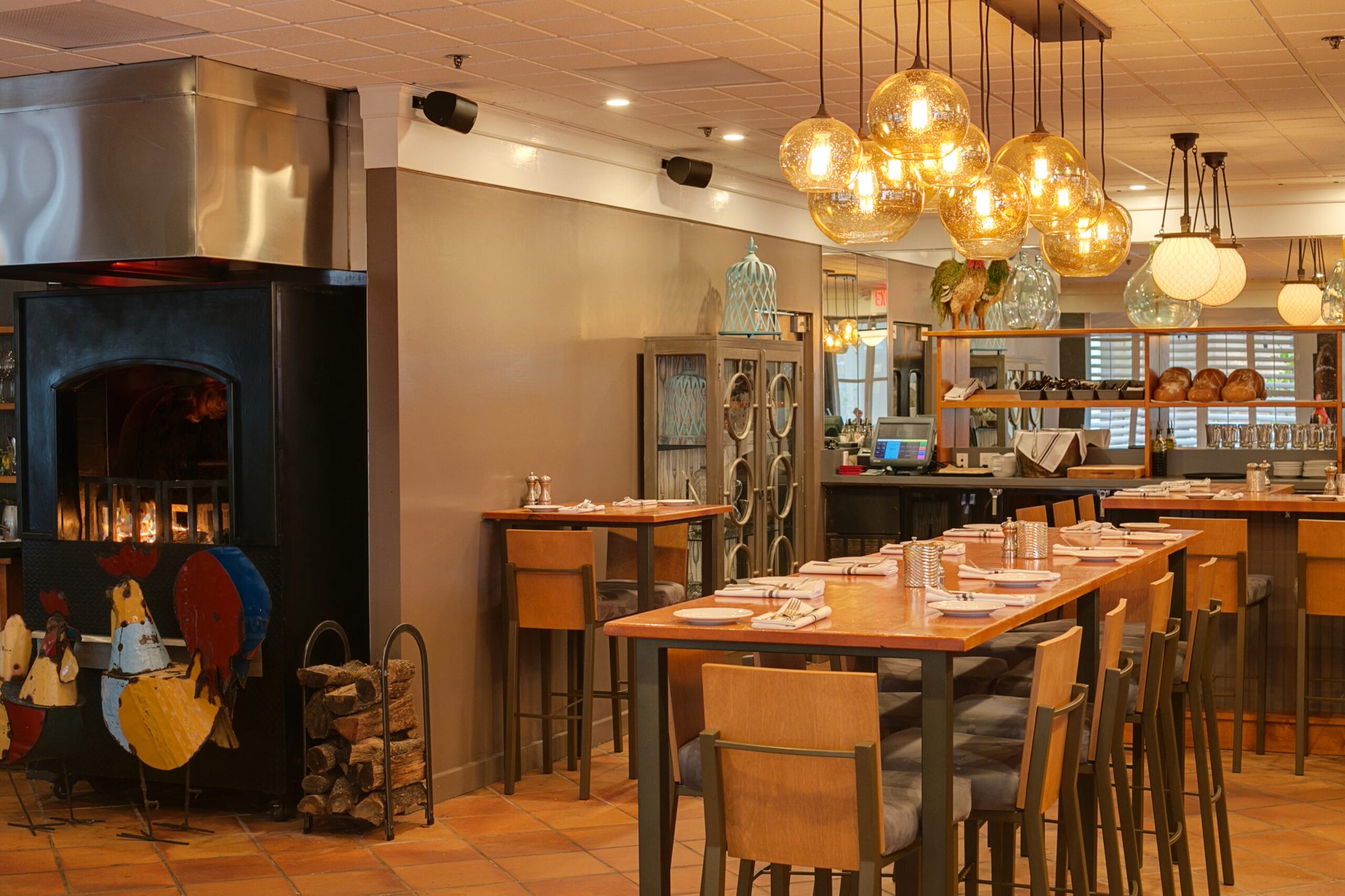 Montis, Restaurant in Santa Rosa