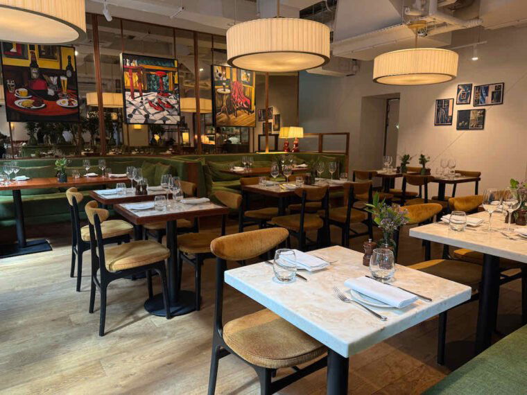 The Cardinal Bar & Kitchen, Restaurant in London