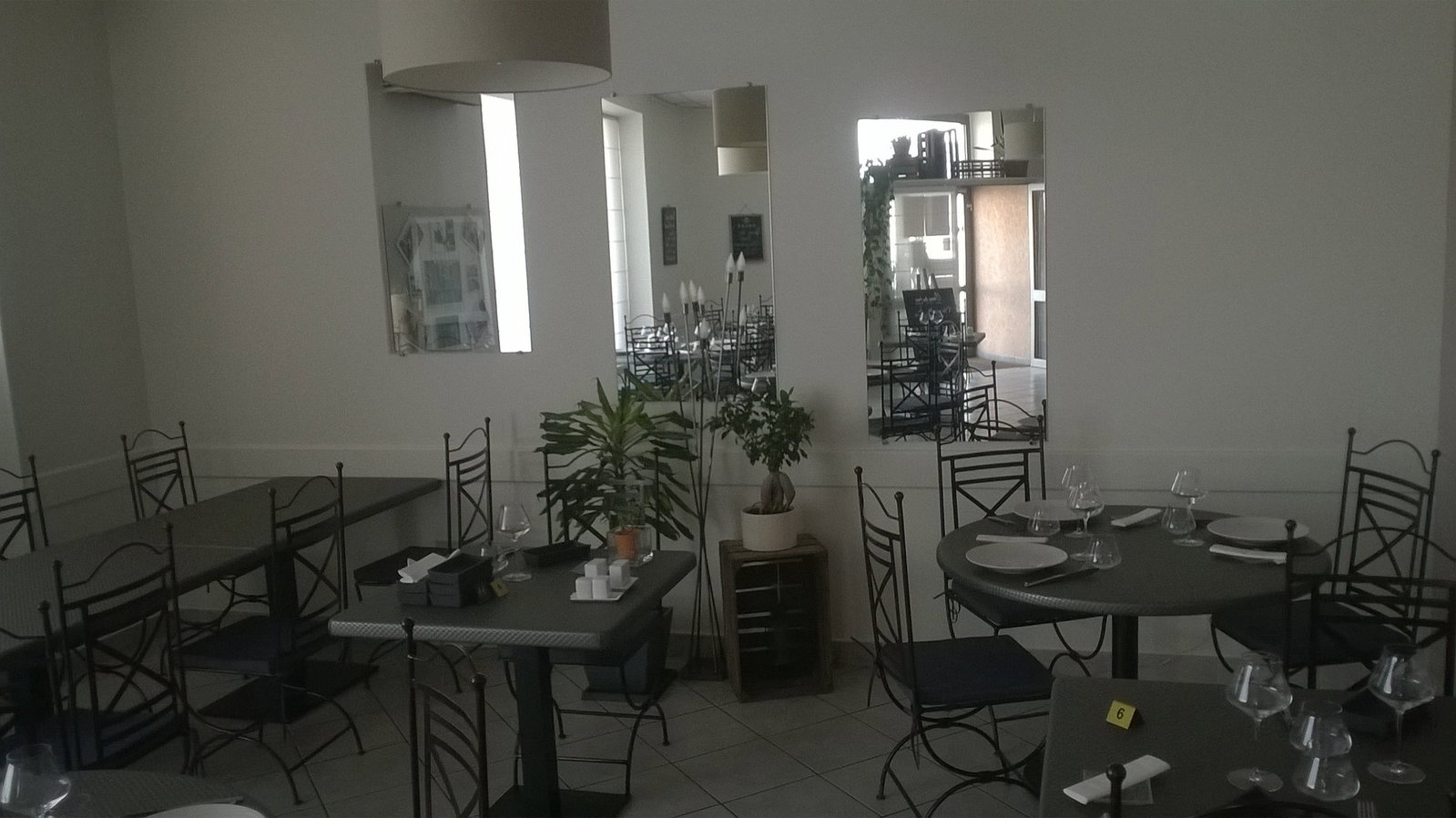 Restaurant Philip-Liversain, Saint Uze, France