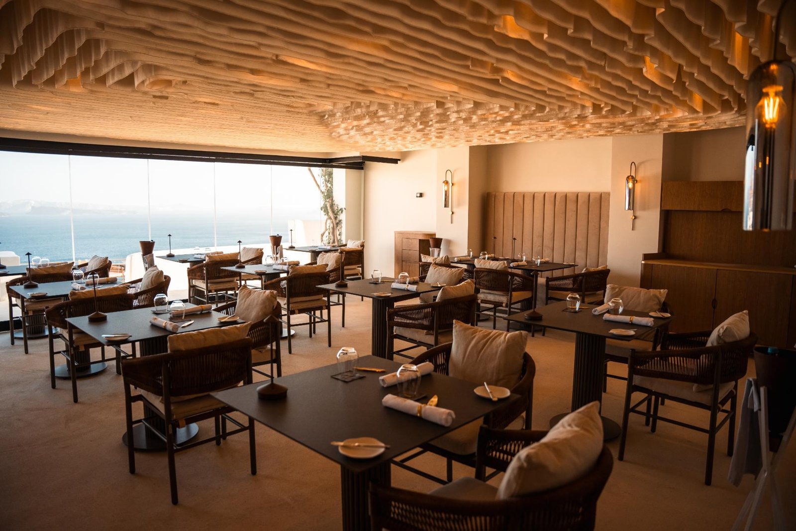 Lauda Restaurant, Oia, Greece