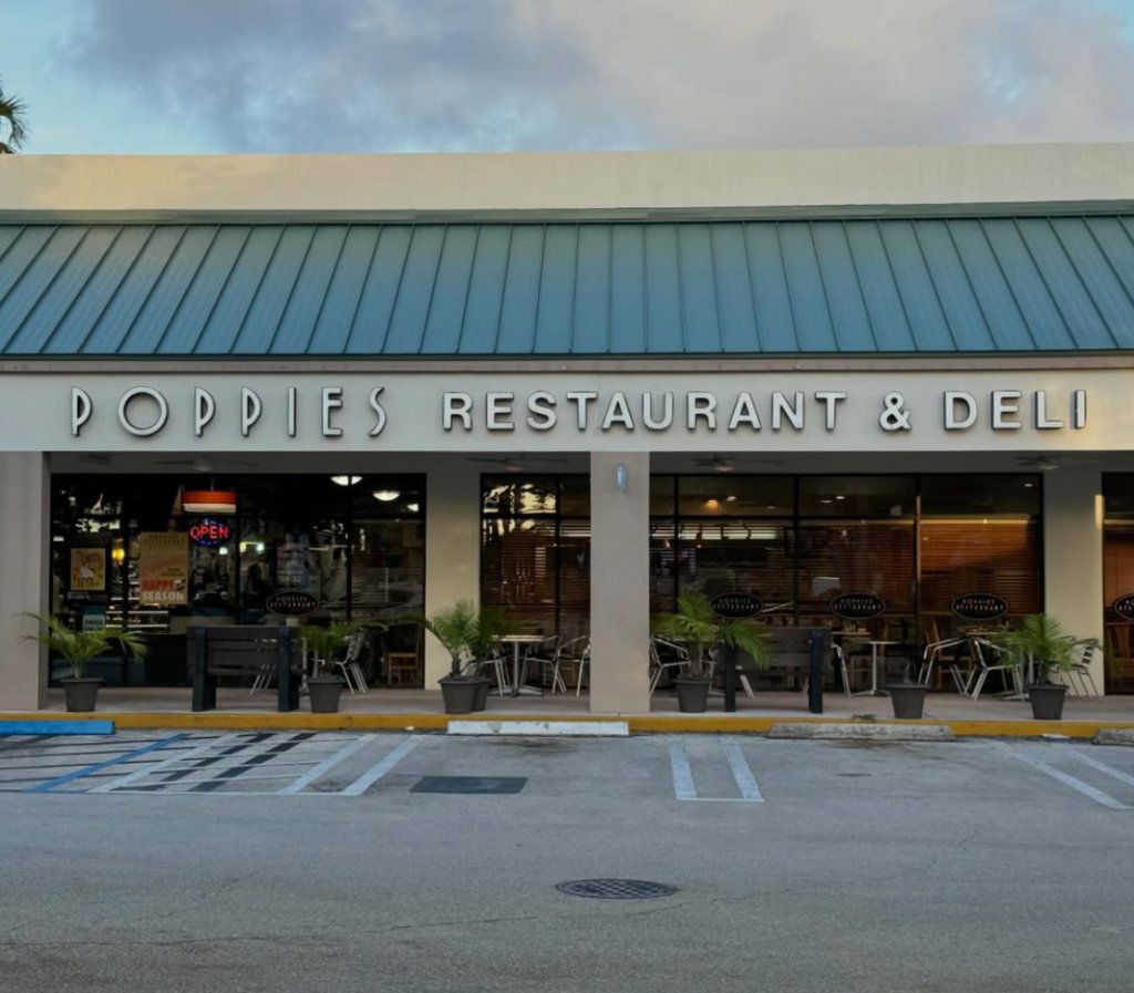 Poppies Restaurant & Deli, Restaurant in Delray Beach