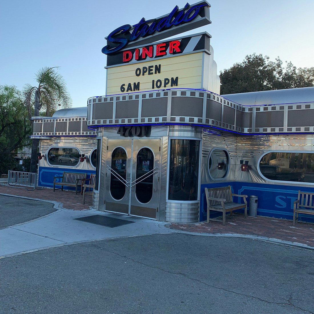 Studio Diner restaurant in San Diego, United States