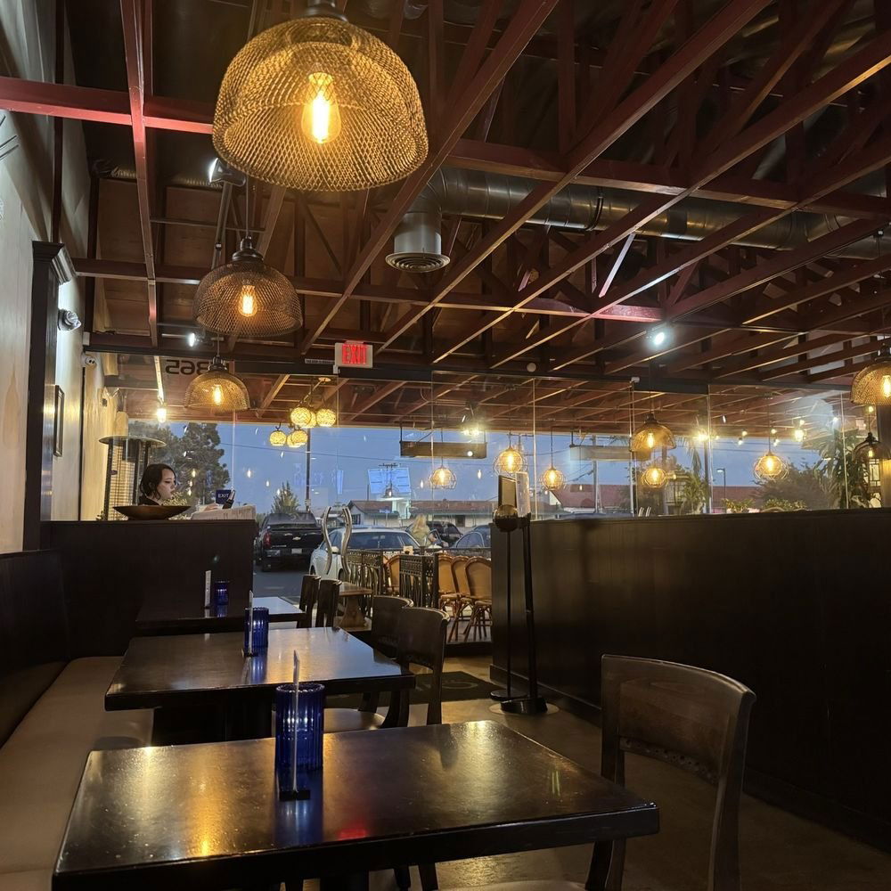 Cafe Gazelle, Restaurant in Long Beach