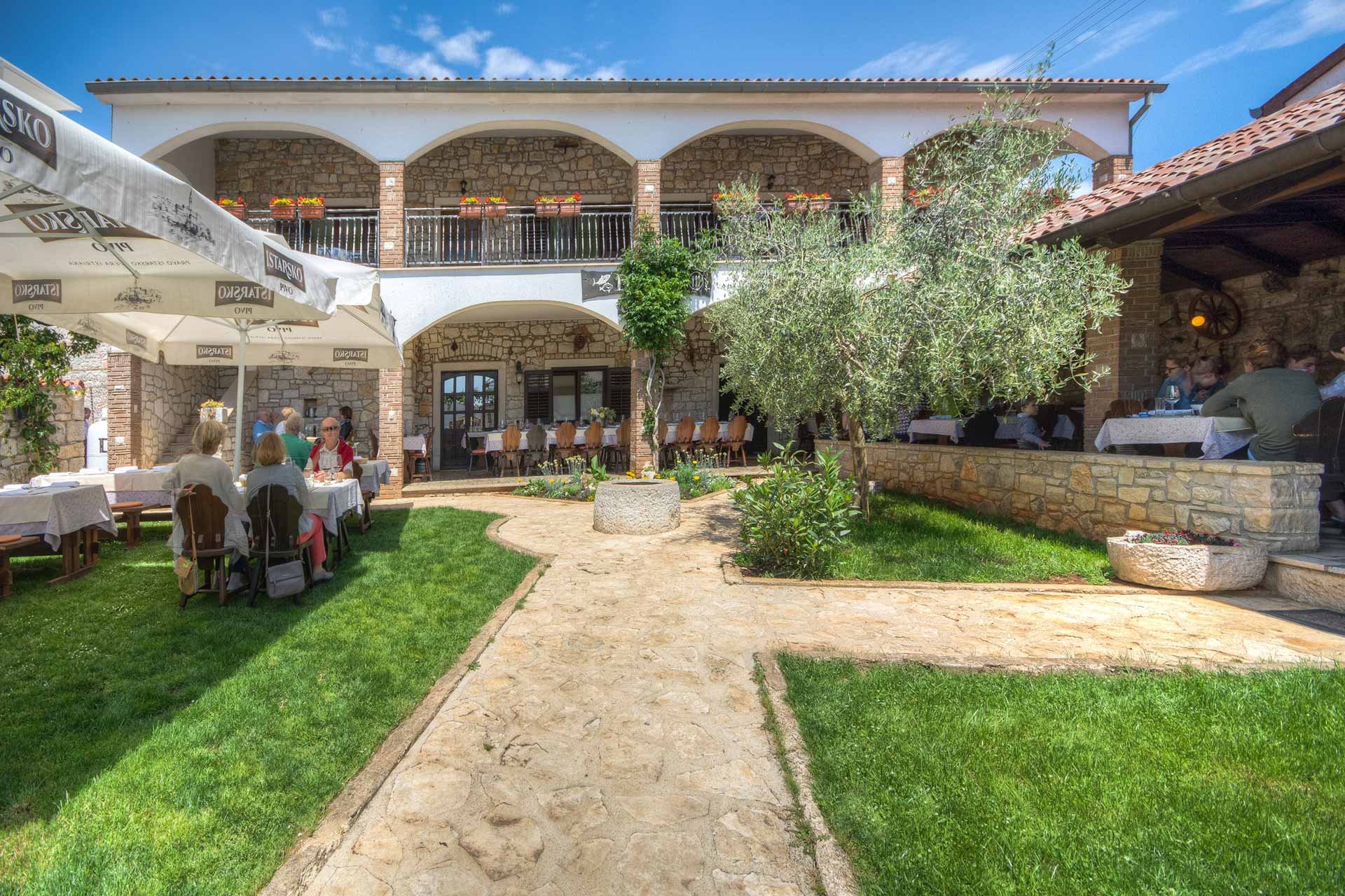 Konoba Daniela restaurant in Veleniki, Croatia