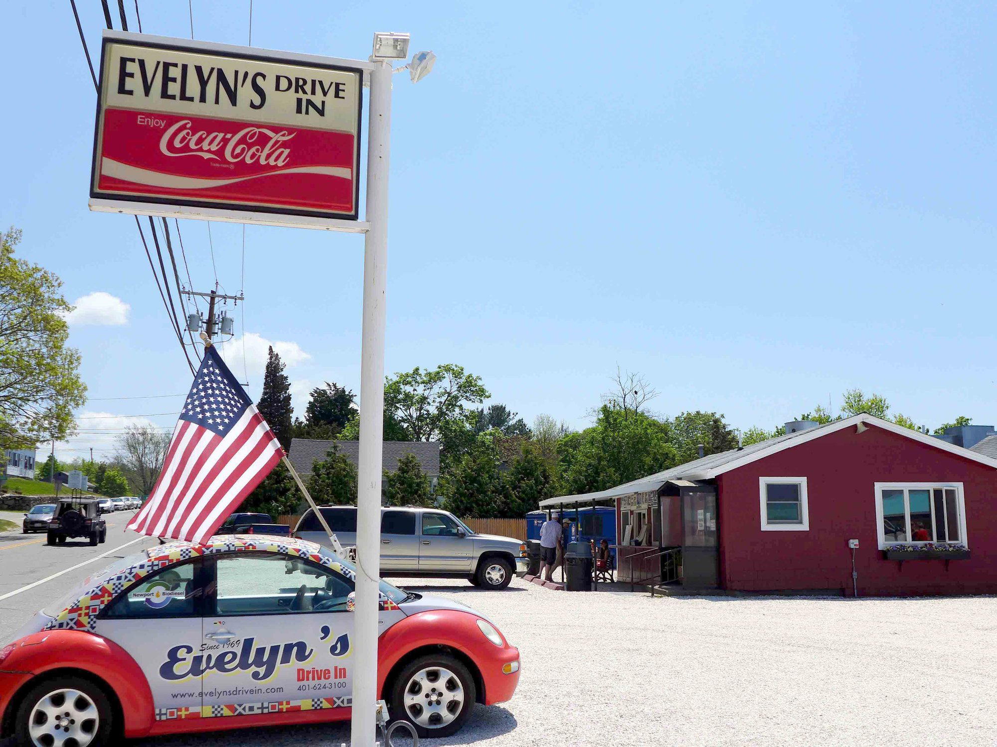 Evelyn's Drive-In restaurant in Tiverton